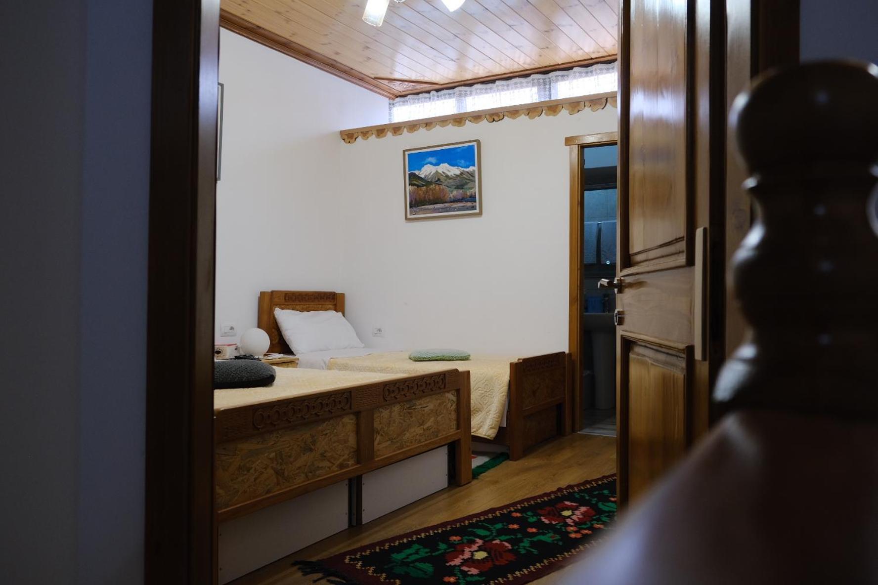 فندق As E Vogel, As E Madhe Erseke المظهر الخارجي الصورة