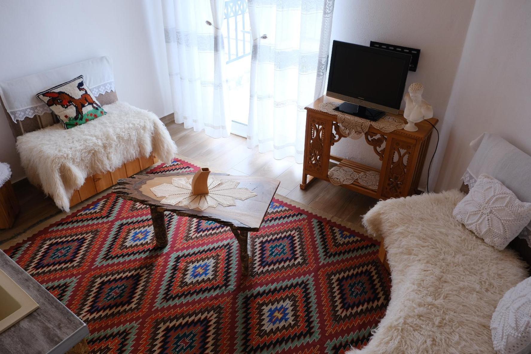 فندق As E Vogel, As E Madhe Erseke المظهر الخارجي الصورة